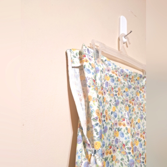 Zara women's large cream floral satin midi hi-low a-line skirt - Picture 6 of 9